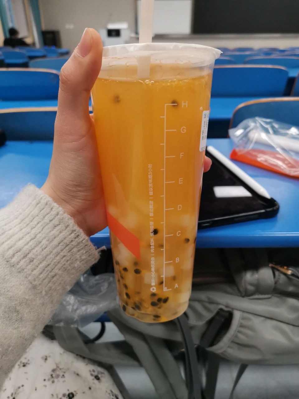 coco百香果双响炮无糖一杯不到200大卡 我不喜欢珍珠,所以会换椰果