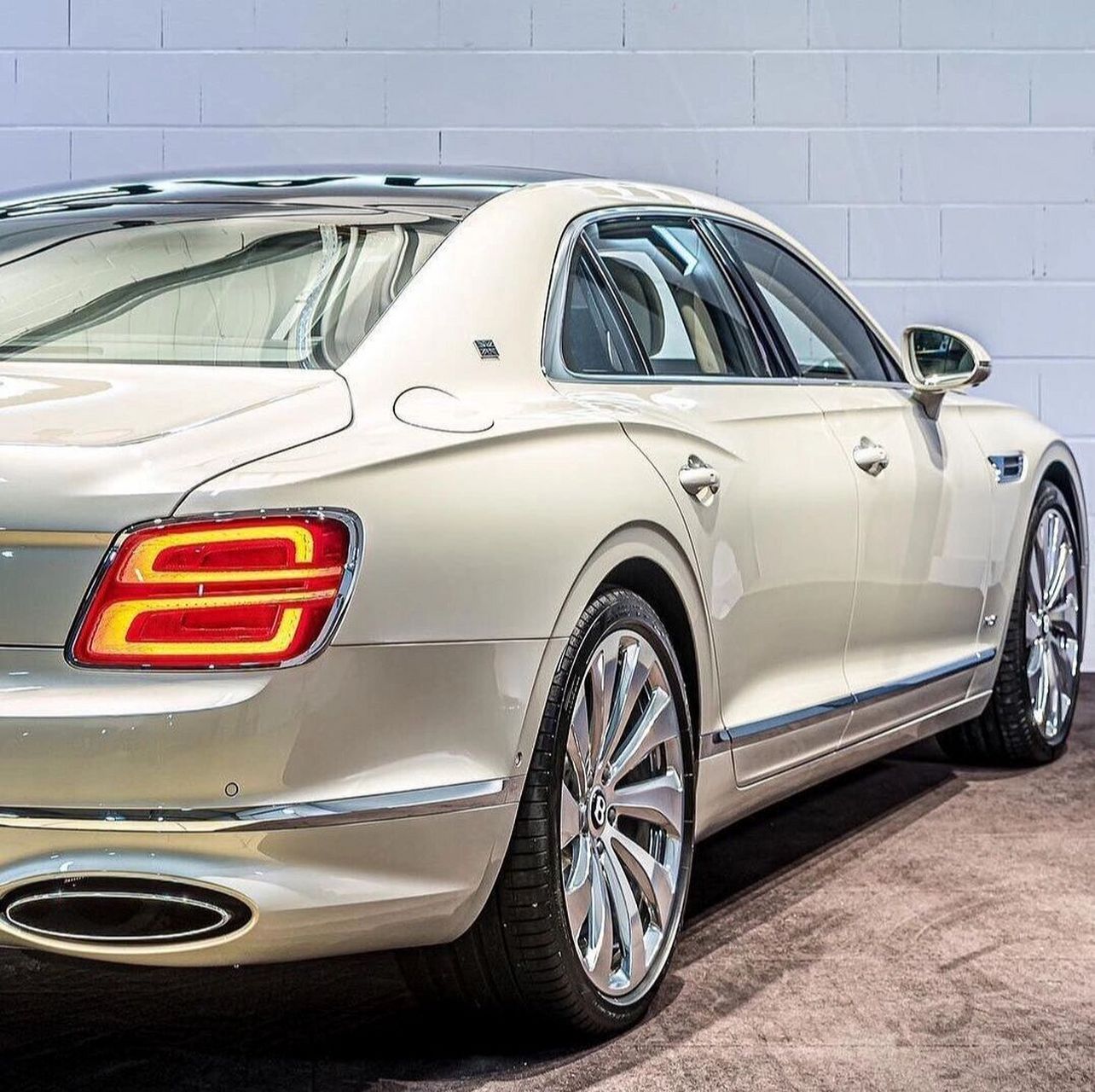champagne gold #宾利##豪车