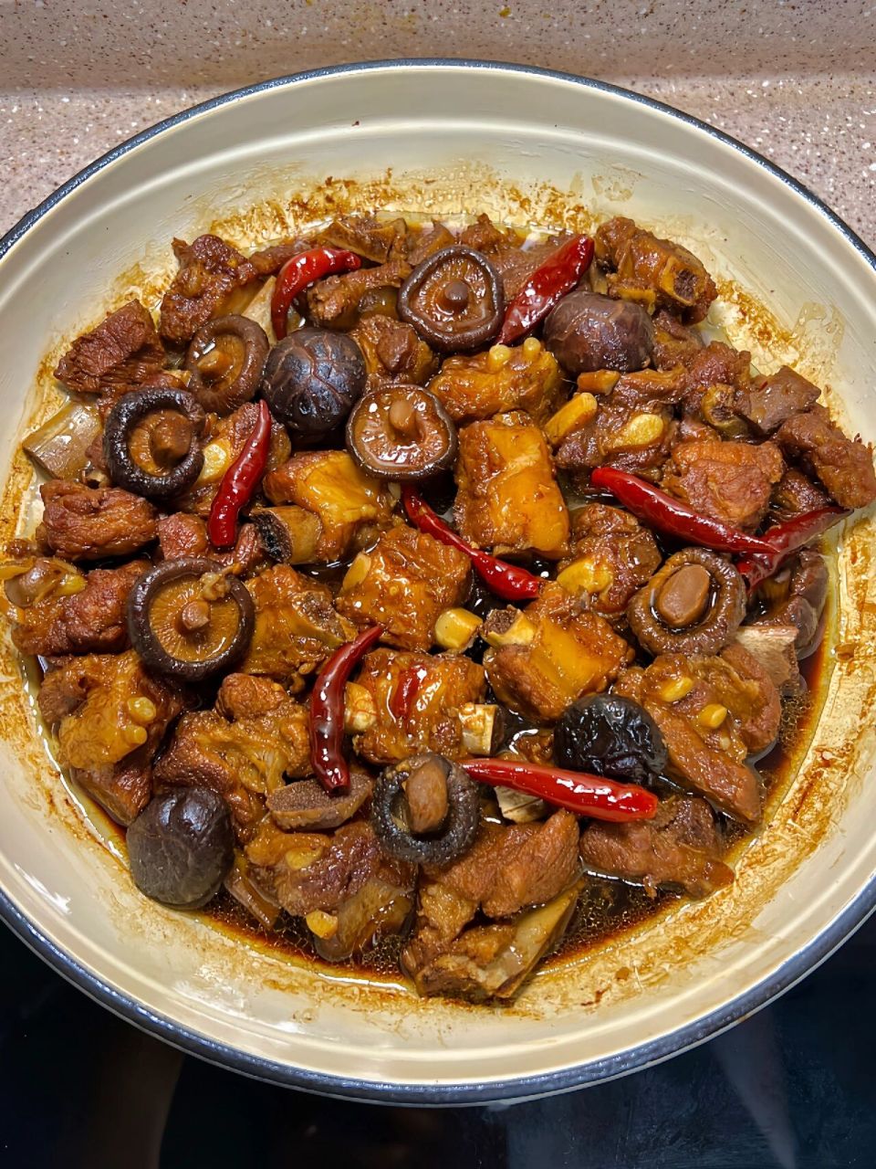 奶奶教我的这个香菇炖排骨一定要分享给大家!