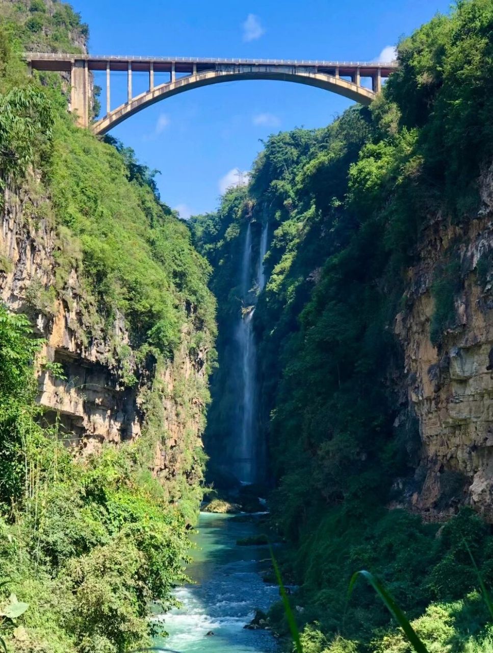 贵州避暑好去处—马岭河峡谷,附游玩攻略 90马岭河峡谷是一条在造山