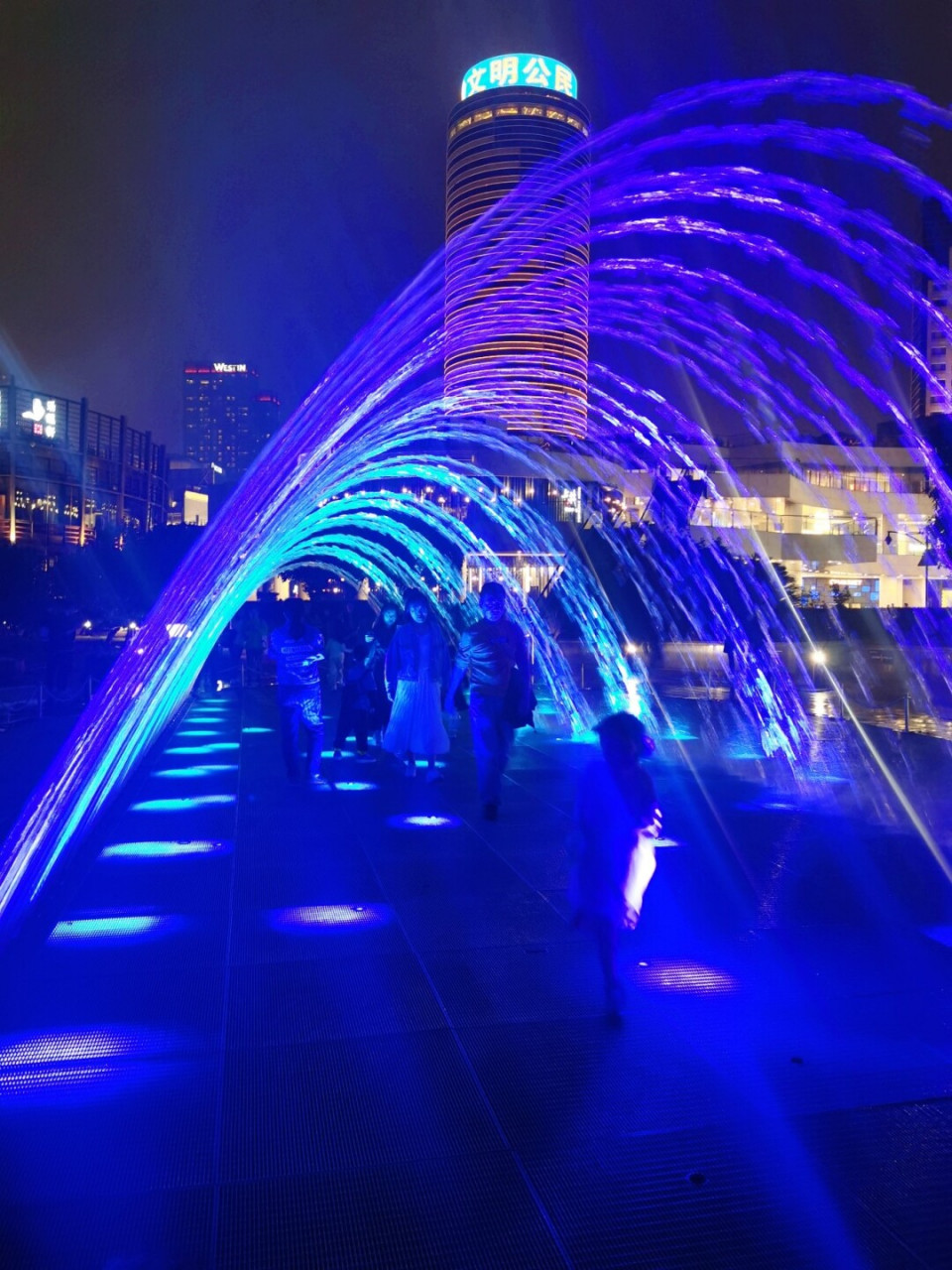 宁波夜景|和义大道江边的喷泉好有趣哈哈 99和义大道购物中心后面