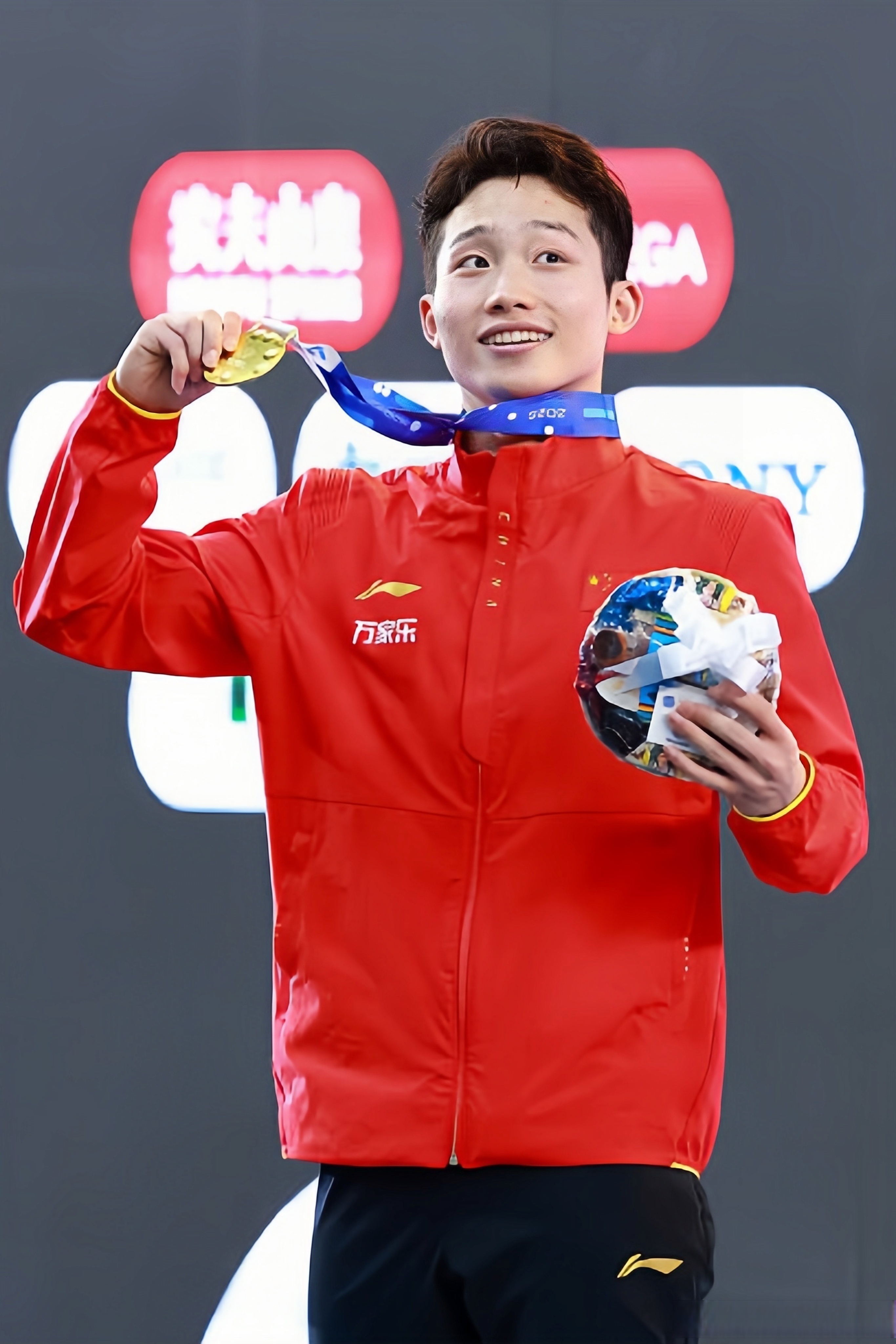 亚洲杯王宗源的泳装照片王宗源身高中国女子跳水队宗源跳水冠军王宗源