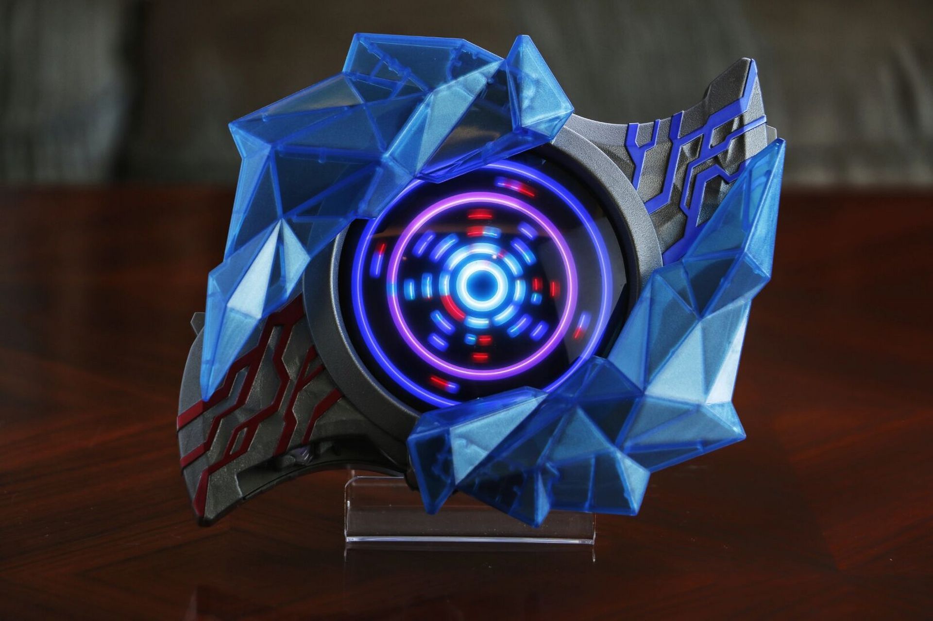 布莱泽奥特曼 变身器 剧还没播就收到了 这次变身器终于不是一傻大个