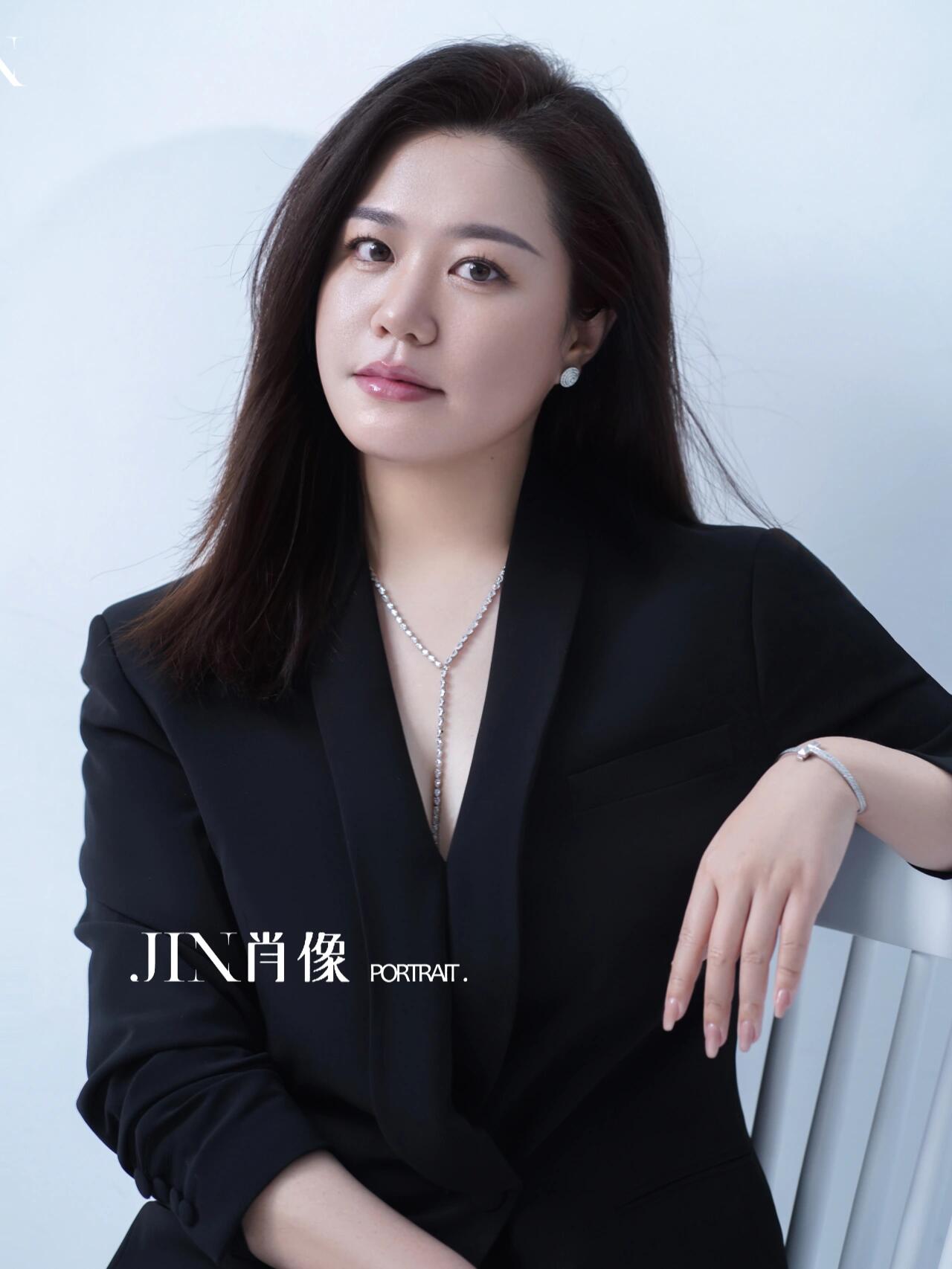 职场女性必备的形象照|气质加分项