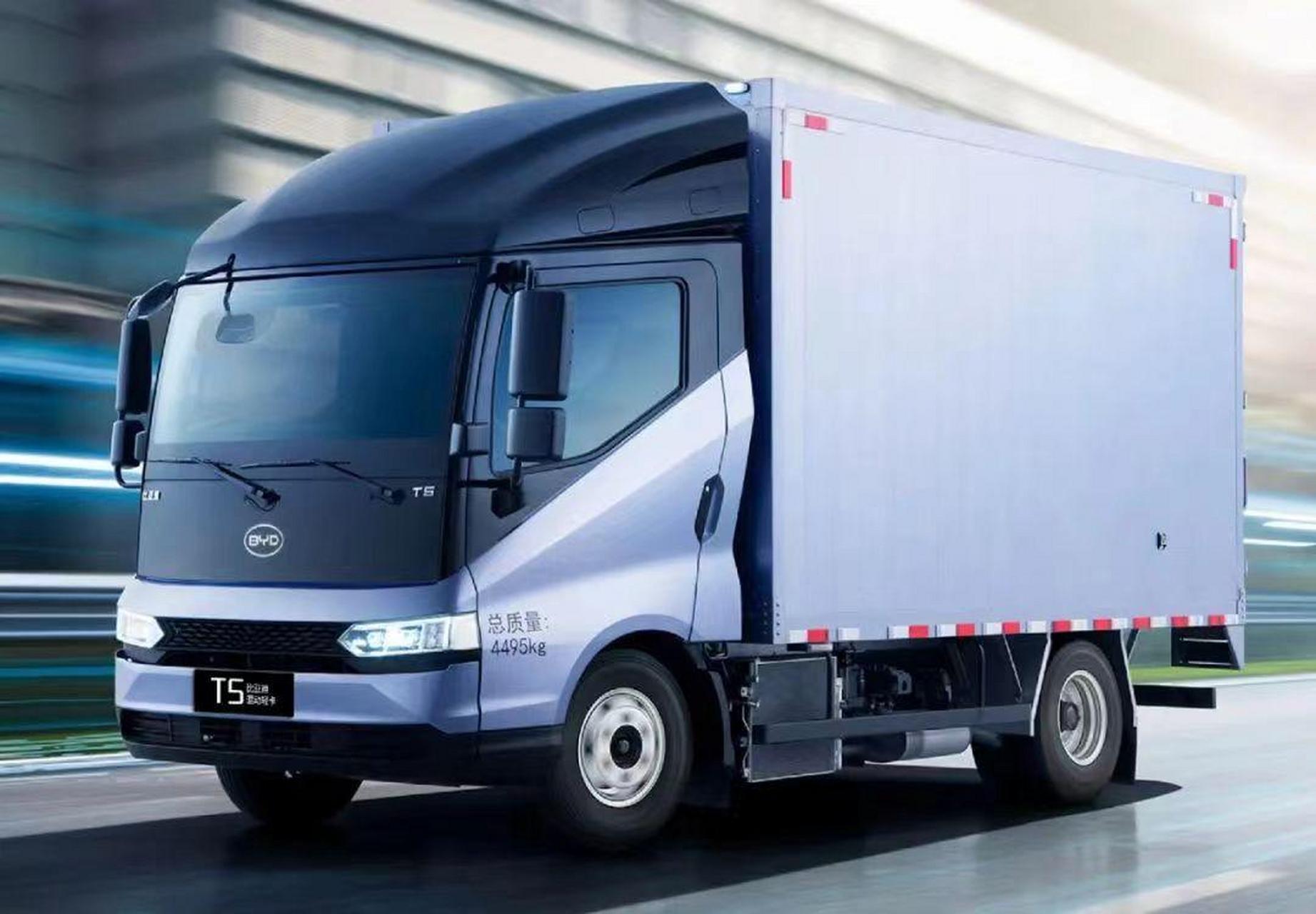 比亚迪新能源4.2米厢货.