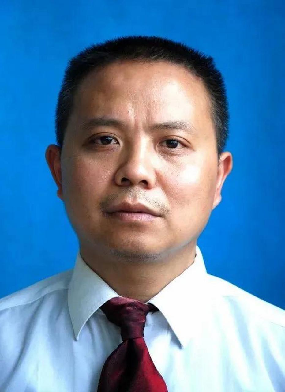 廉洁宜宾 2023-04-03   高县人民医院党委书记钟远伦涉嫌严重违纪