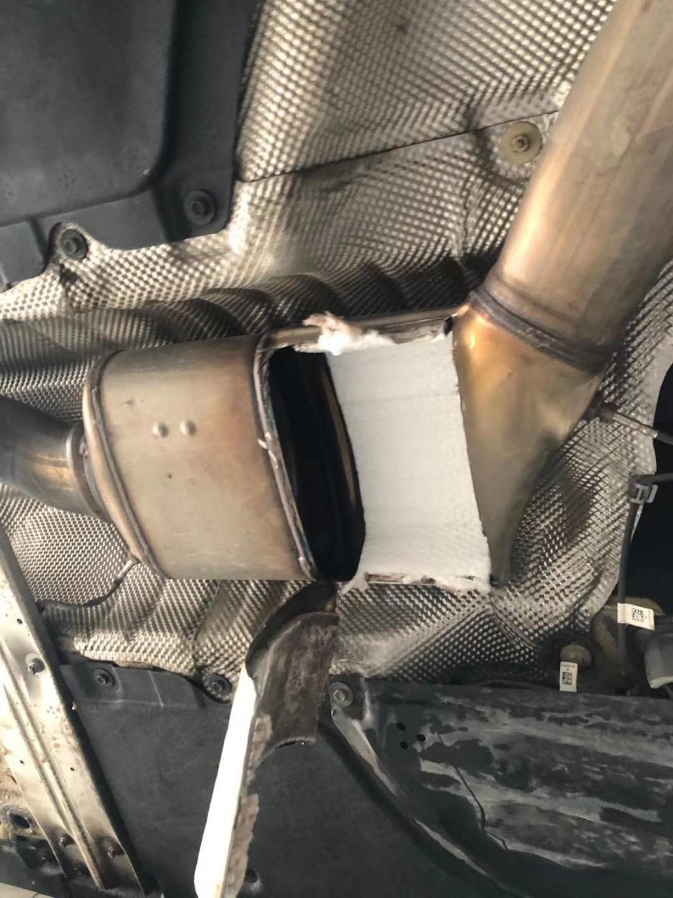 宝马三系  拆解颗粒捕捉器.ecu特调