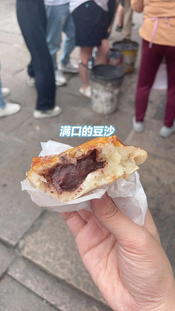 新场古镇游,打卡网红小吃