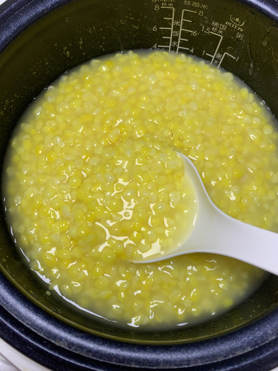 有吃过的嘛 玉米碴粥大家都吃过,这样的玉米碴有吃过的吗#原产地五常