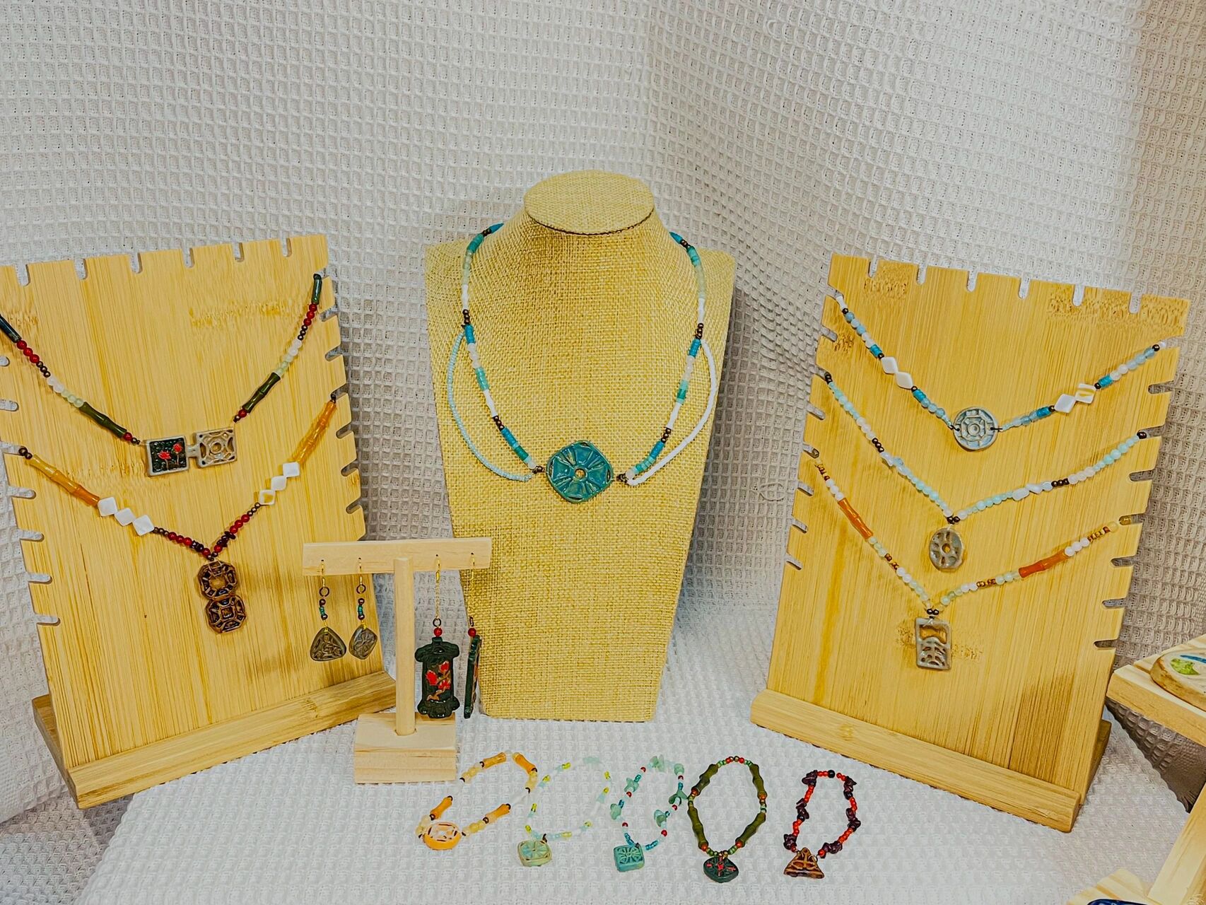 大学毕设-陶瓷文创产品设计 以"满洲窗"为文化背景,进行的文创产品