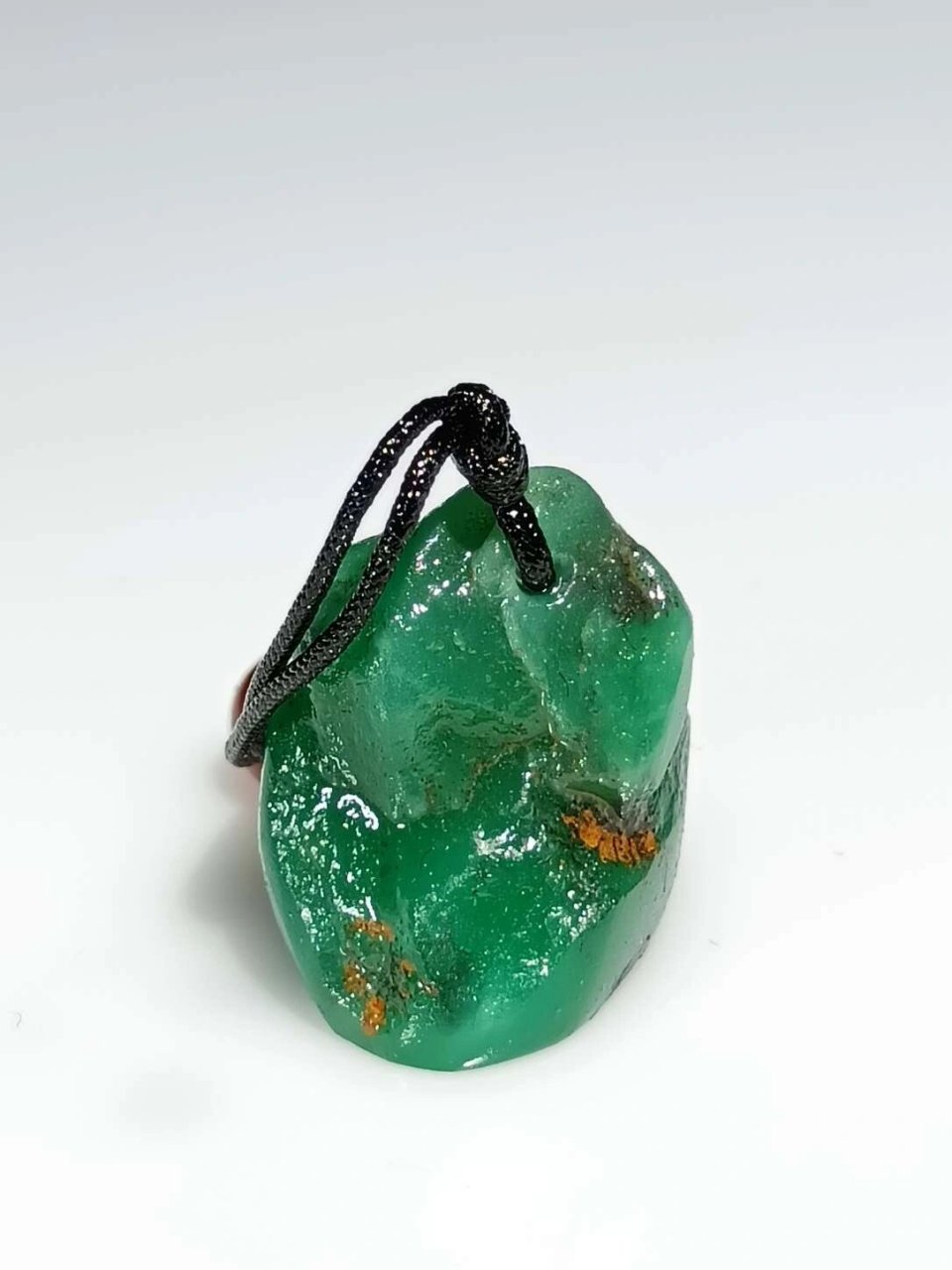 0元起拍 雅安绿原石,石质结晶,质地温润通透,色泽纯净美观,手感顺滑