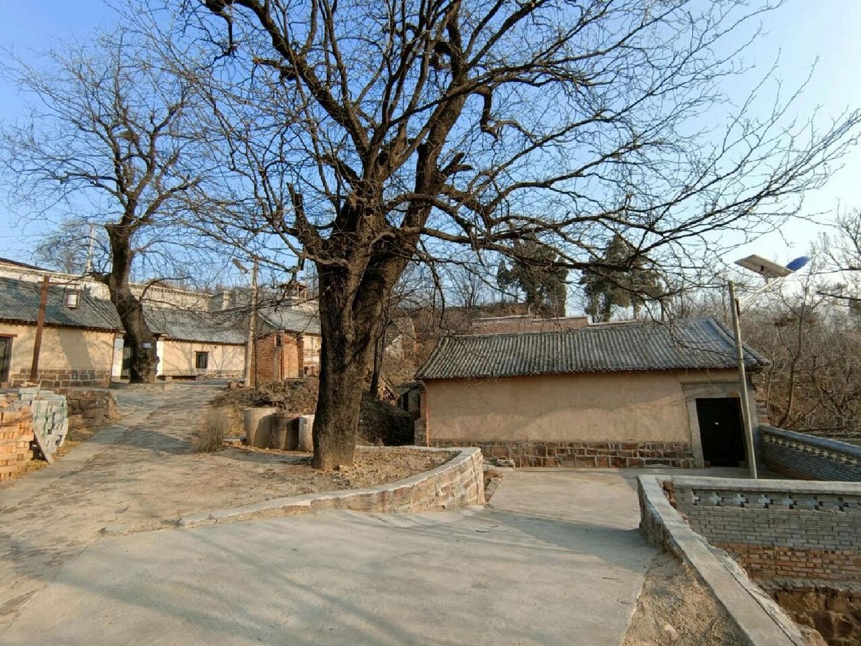 年我们有幸参与中国第一批传统村落乔庄村的保护和发展规划编制工作