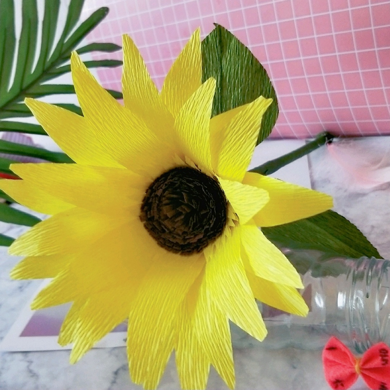 手工diy #皱纹纸 #向日葵 【教程1】我又开始做皱纹纸花朵啦!