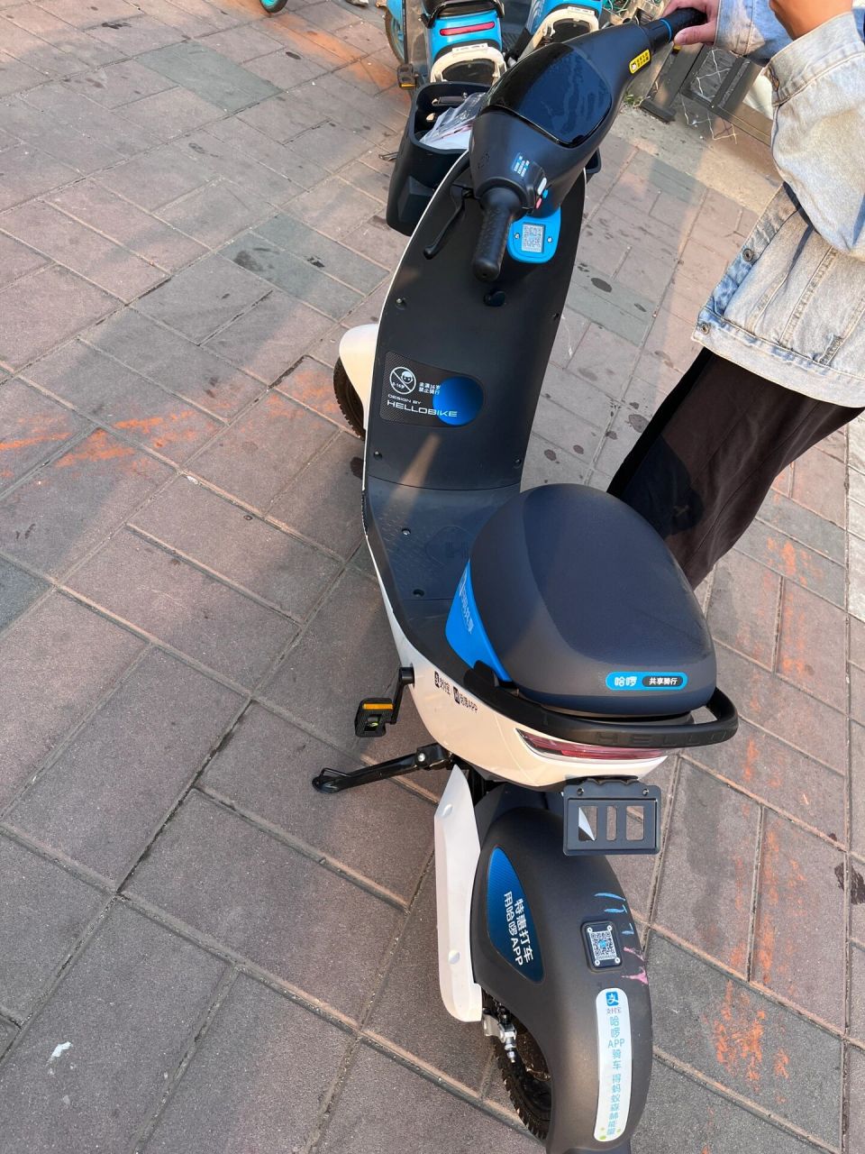 新出的哈啰电动车居然有定速巡航!