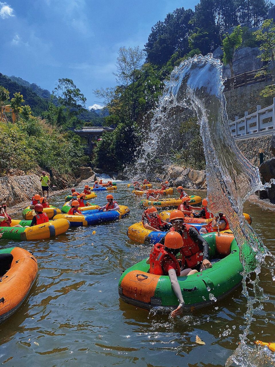 一起水里浪|清远笔架山丛林漂流|漂流攻略  国庆假期的正确打开方式