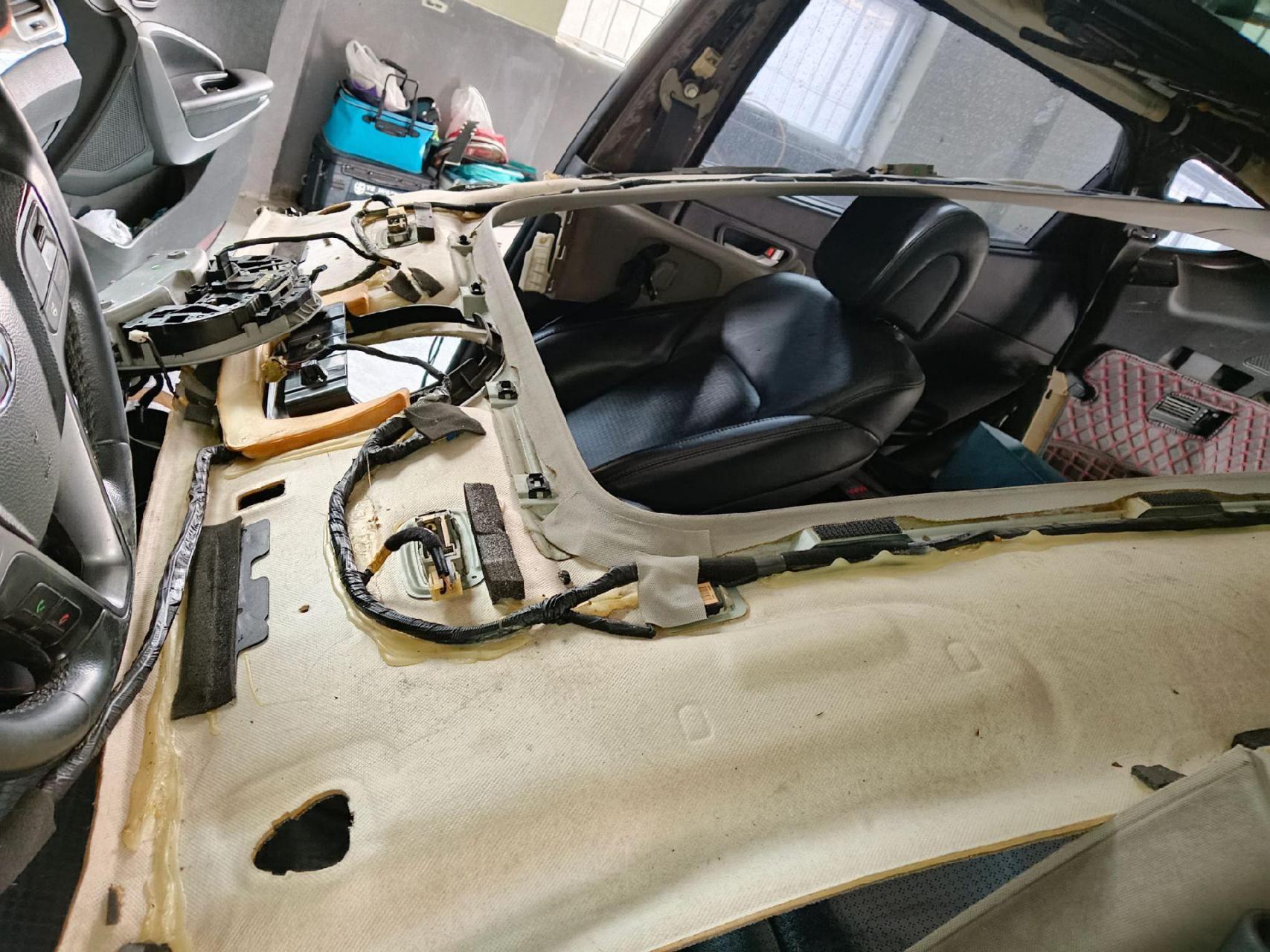 新胜达天窗维修