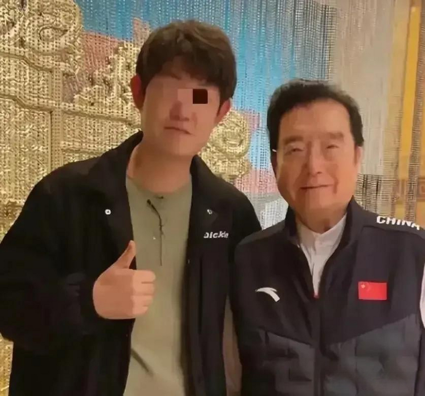 李天一,现改名为李冠丰,著名歌唱家李双江和梦鸽的儿子,在出狱三个月