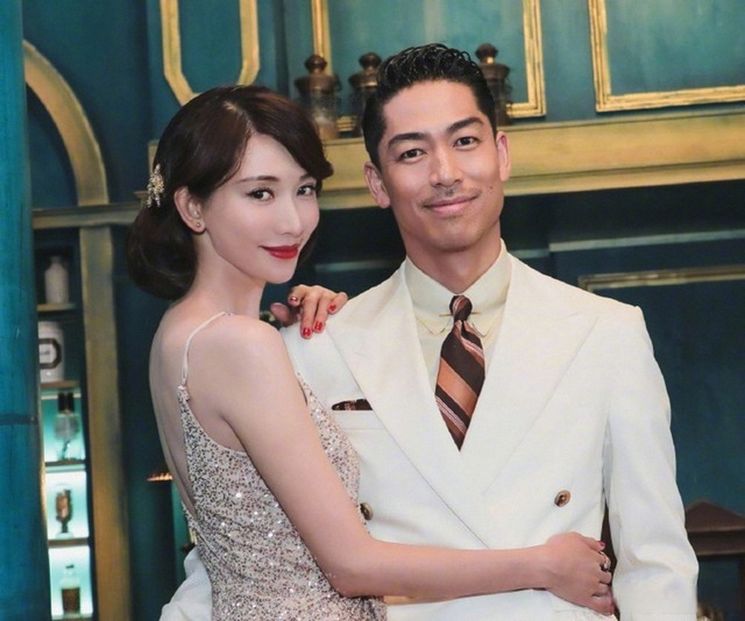 林志玲在节目中表示是自己主动向黑泽良平求婚的,见面时她和先生提出