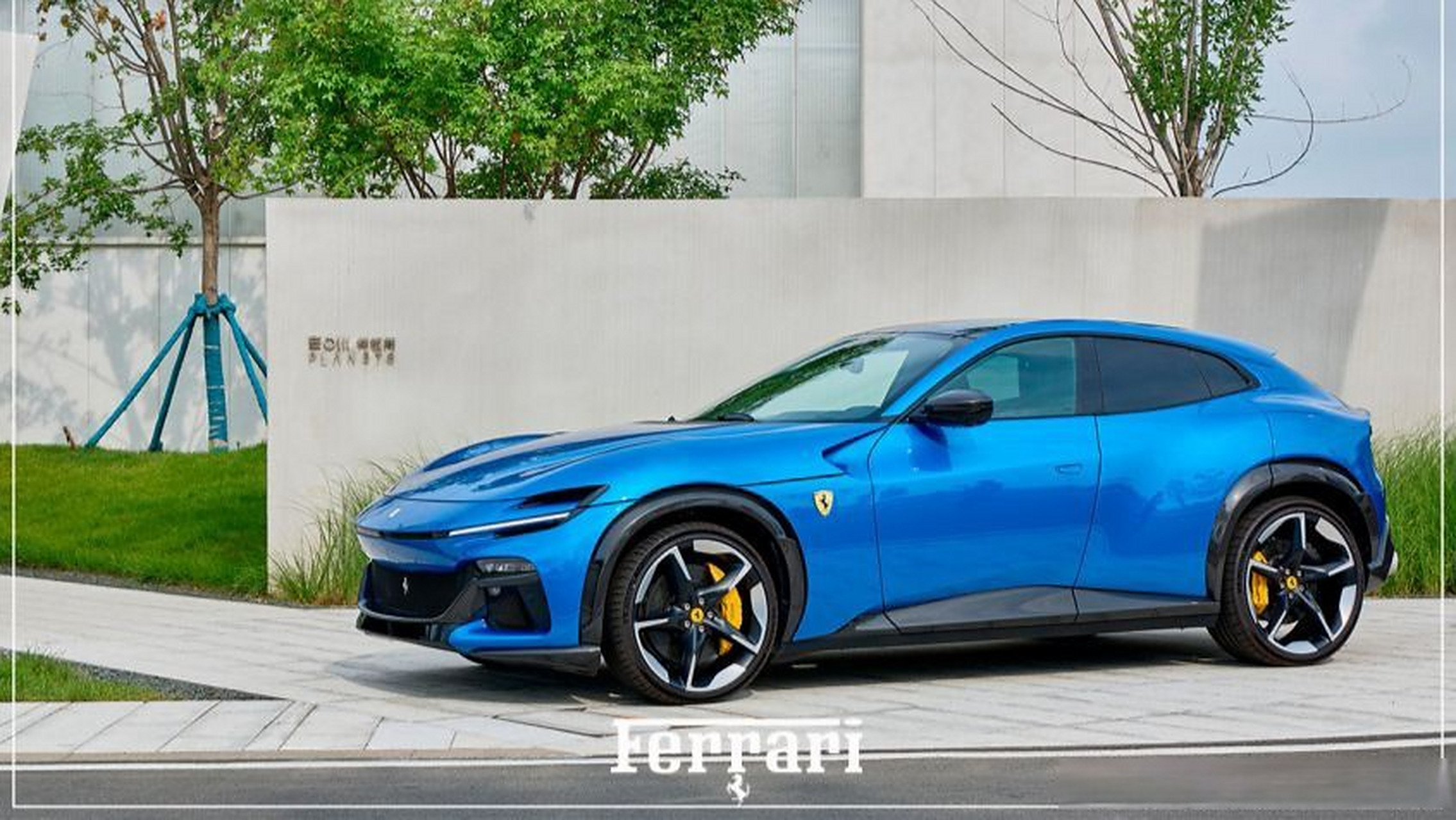 这才是500万内最强 试驾法拉利purosangue 作为一台法拉利,性能是我们