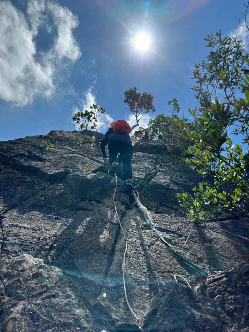 惠东白马山7215,虐路线徒步! 全程15公里,耗时9个小时,摸黑下山.