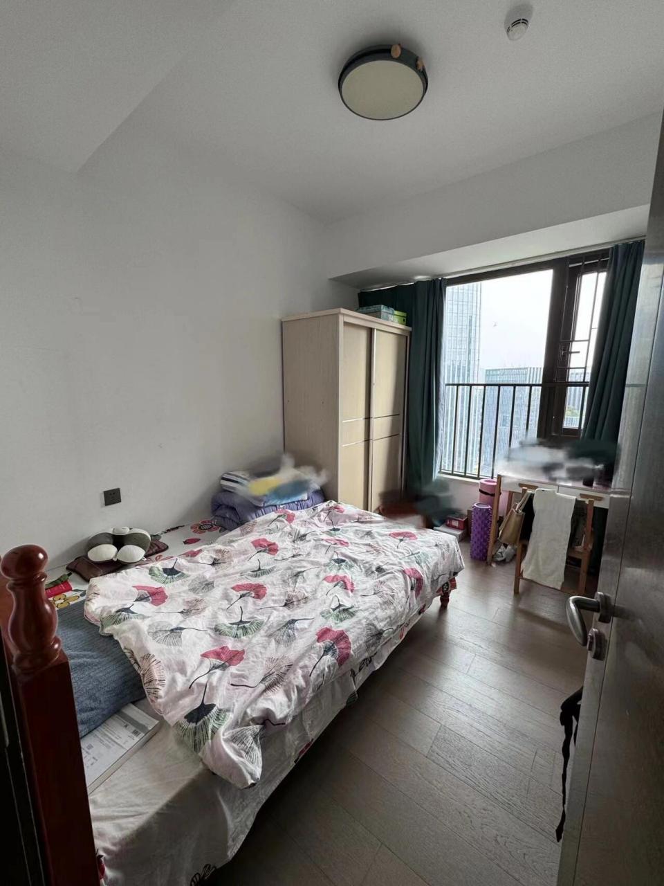 深圳光明6号线凤凰城地铁站小区合租!