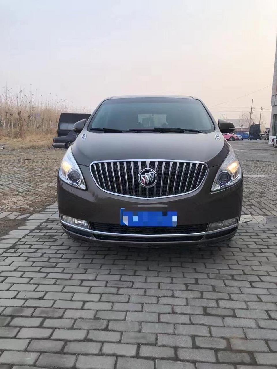 15年5月份别克gl8胖头鱼14款3.0l gt豪华商务豪雅版 36.