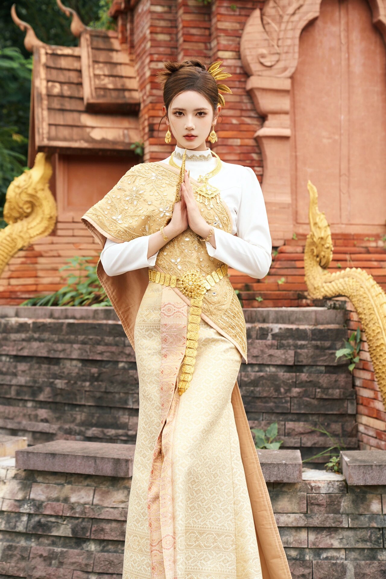 气质非凡的傣王妃 带你认识这位气质非凡的傣王妃!