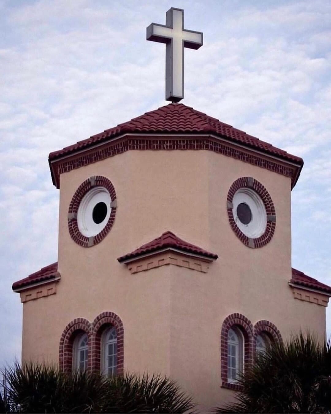 当建筑拟人化 也太可爱了吧 	 via.notre.arte