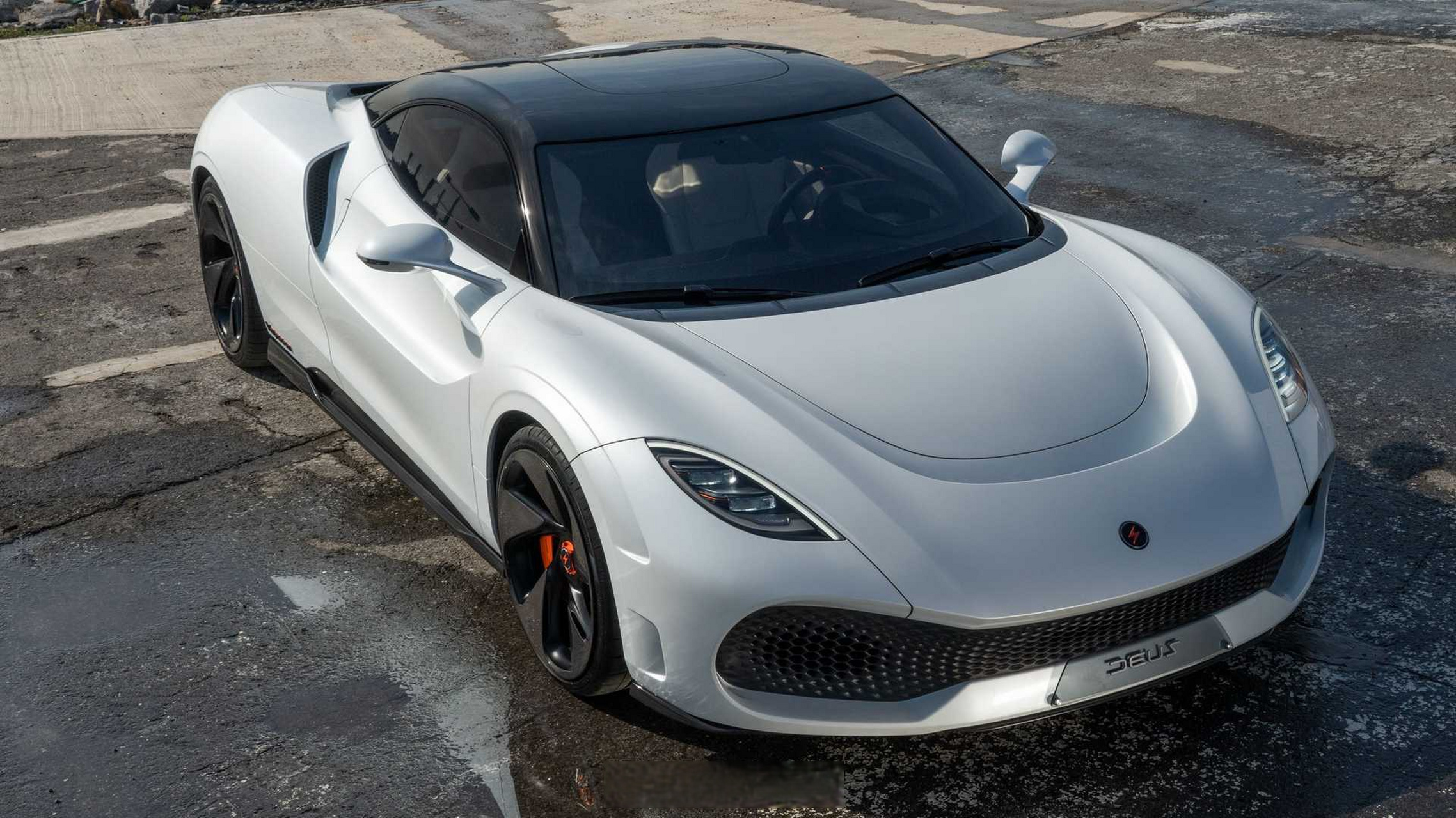 奥地利初创汽车公司deus发布首款纯电超跑车deus vayanne官图,该车是