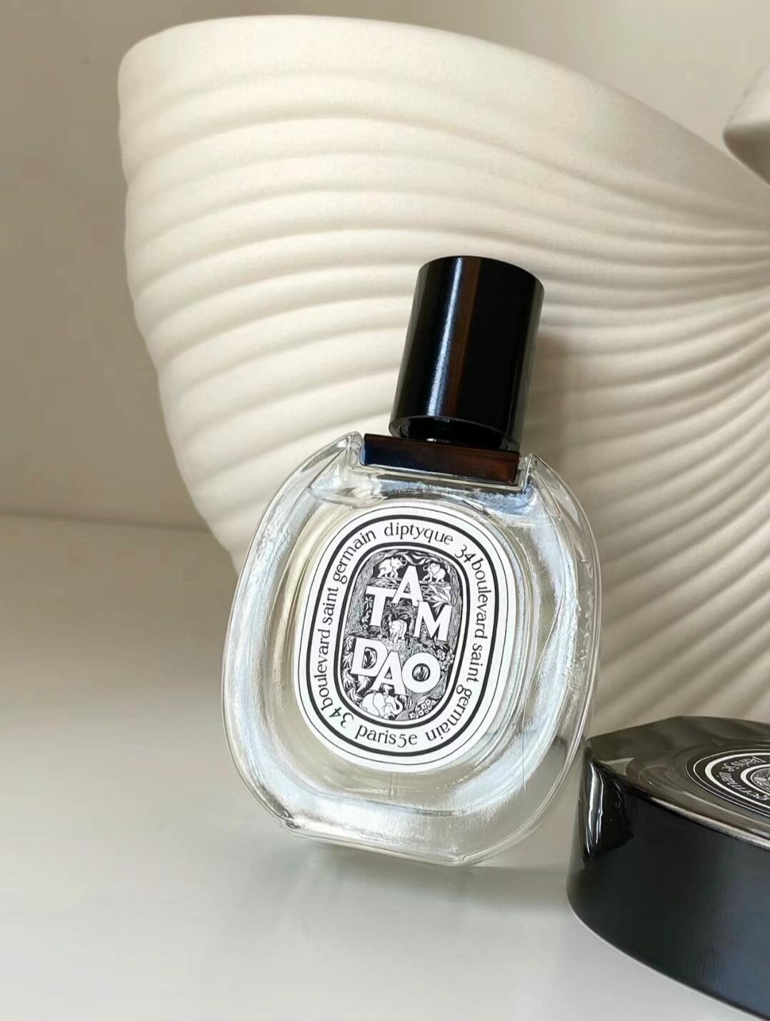 蒂普提克 谭道香水 温柔的木质香气与绵软的奶香相织 67像是寺庙的