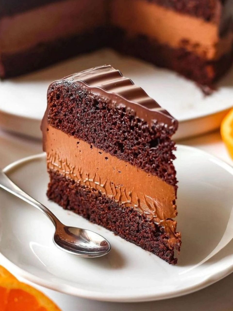 🍫榛子巧克力蛋糕 60 克……黄油 60克……黄砂糖 60 克……全蛋 50