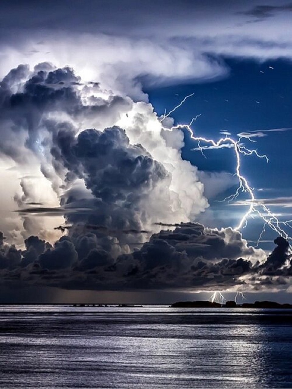 自然环境素材 电闪雷鸣