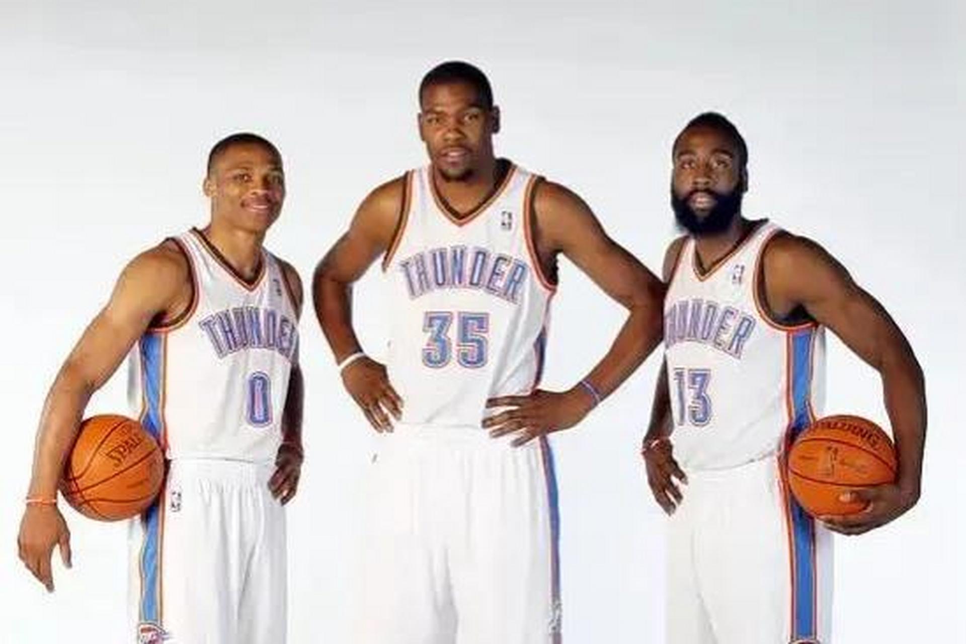 盘点雷霆三少获得的荣誉,如果当年不解散能夺得几个总冠军? 威少 杜兰