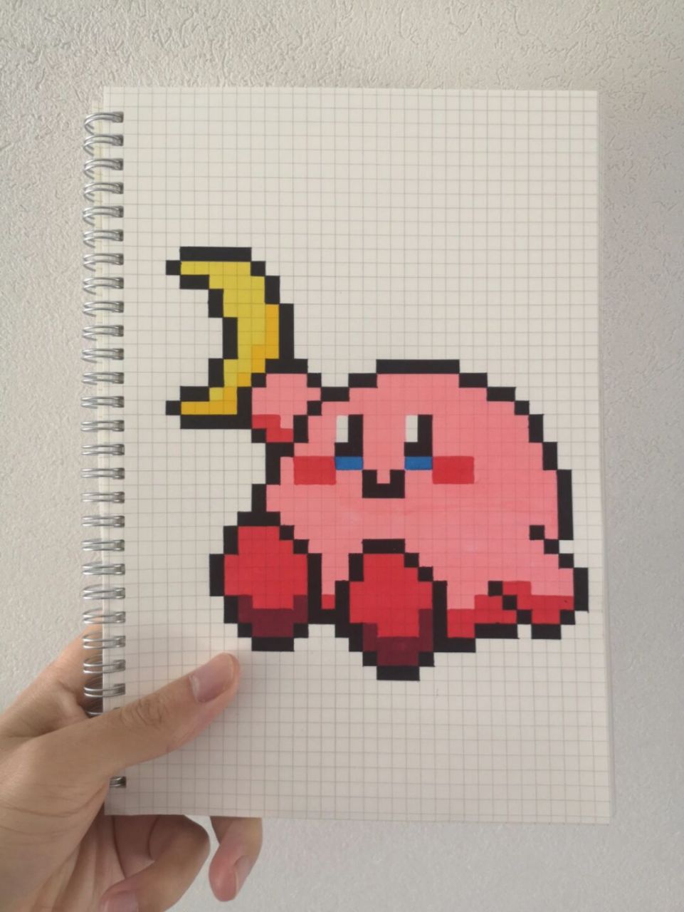 像素画:星之卡比 网格本:b5 临摹图:@夏寂的像素工坊 #像素画# #格子