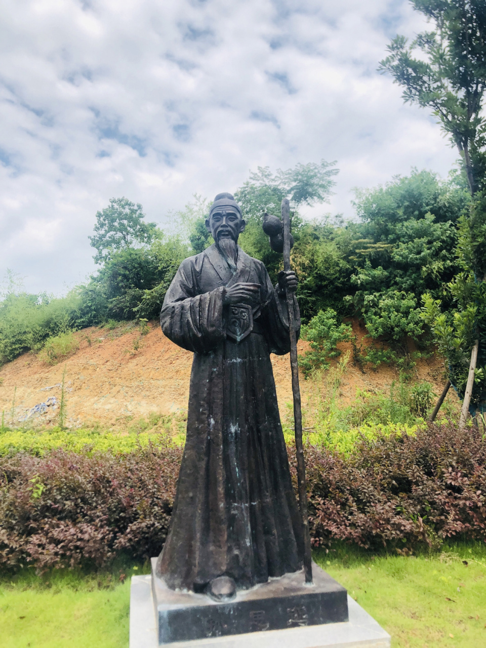 樟树一日游 ①去樟树先是到的岐黄小镇,小镇里有湖,可以游船08.