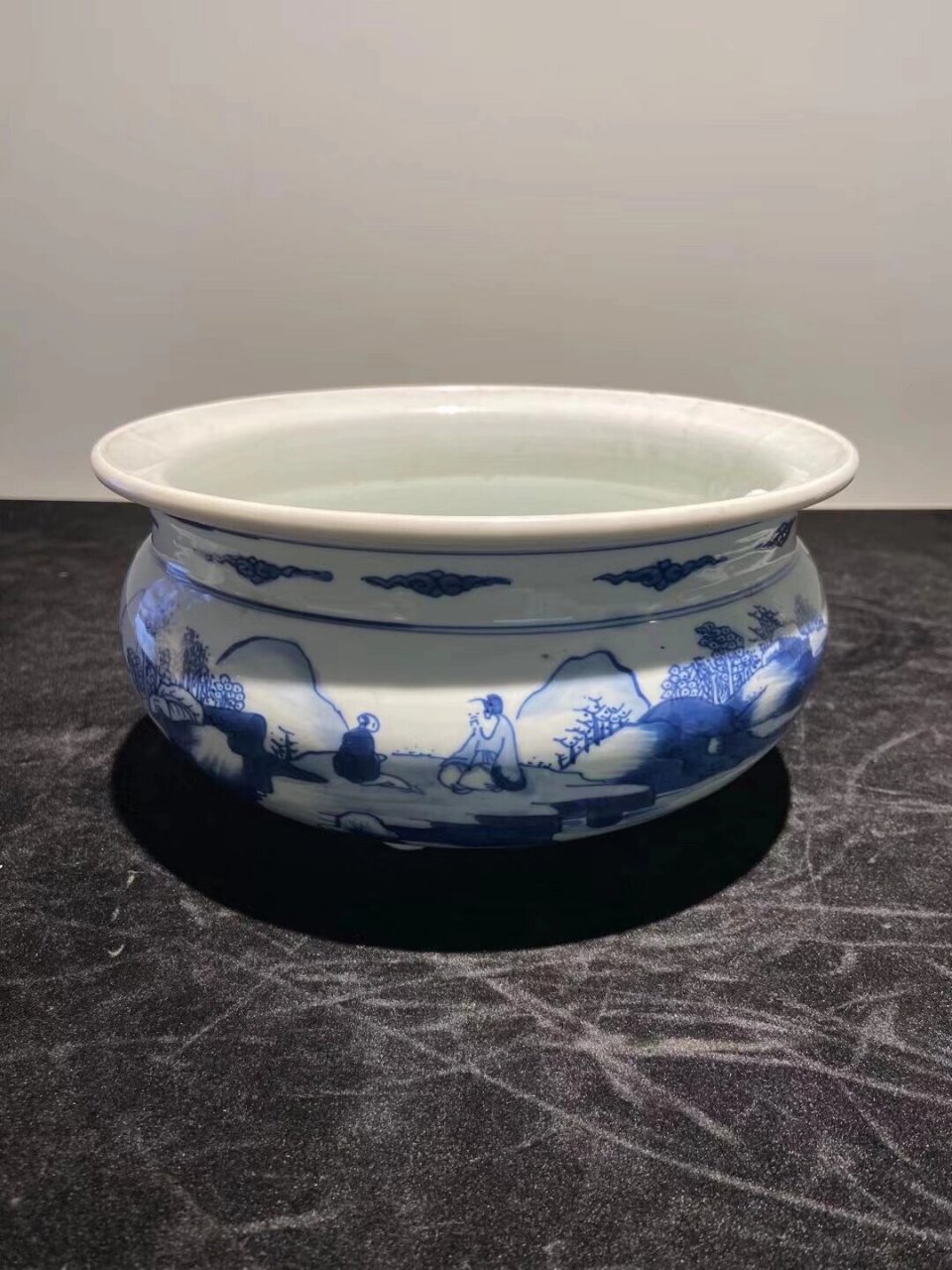 康熙·青花山水人物香炉|清三代好物推荐 一件清代康熙时期的青花山水