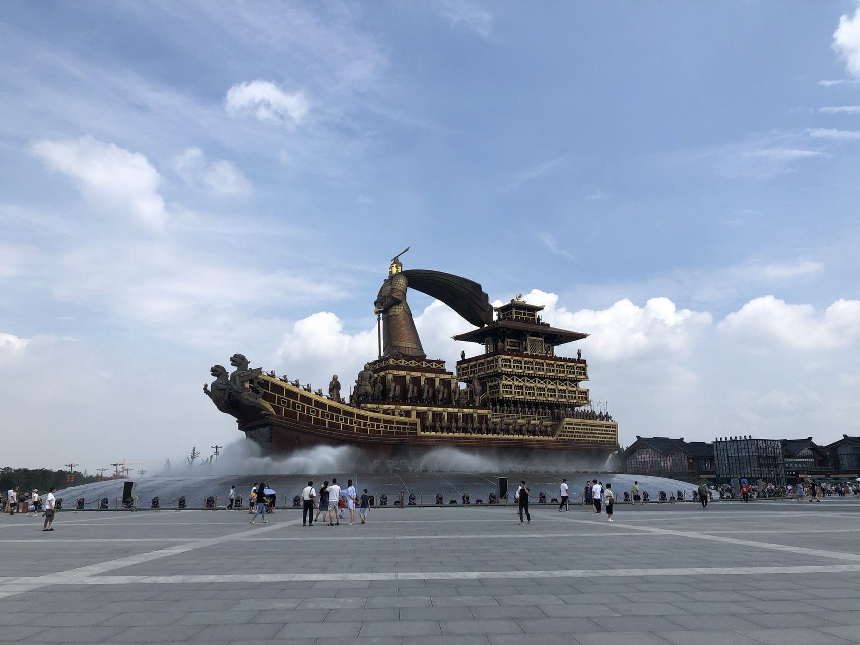 西安|昆明湖 夏天去的 简直太热了 但是真的很好看 也很出片 适合家里