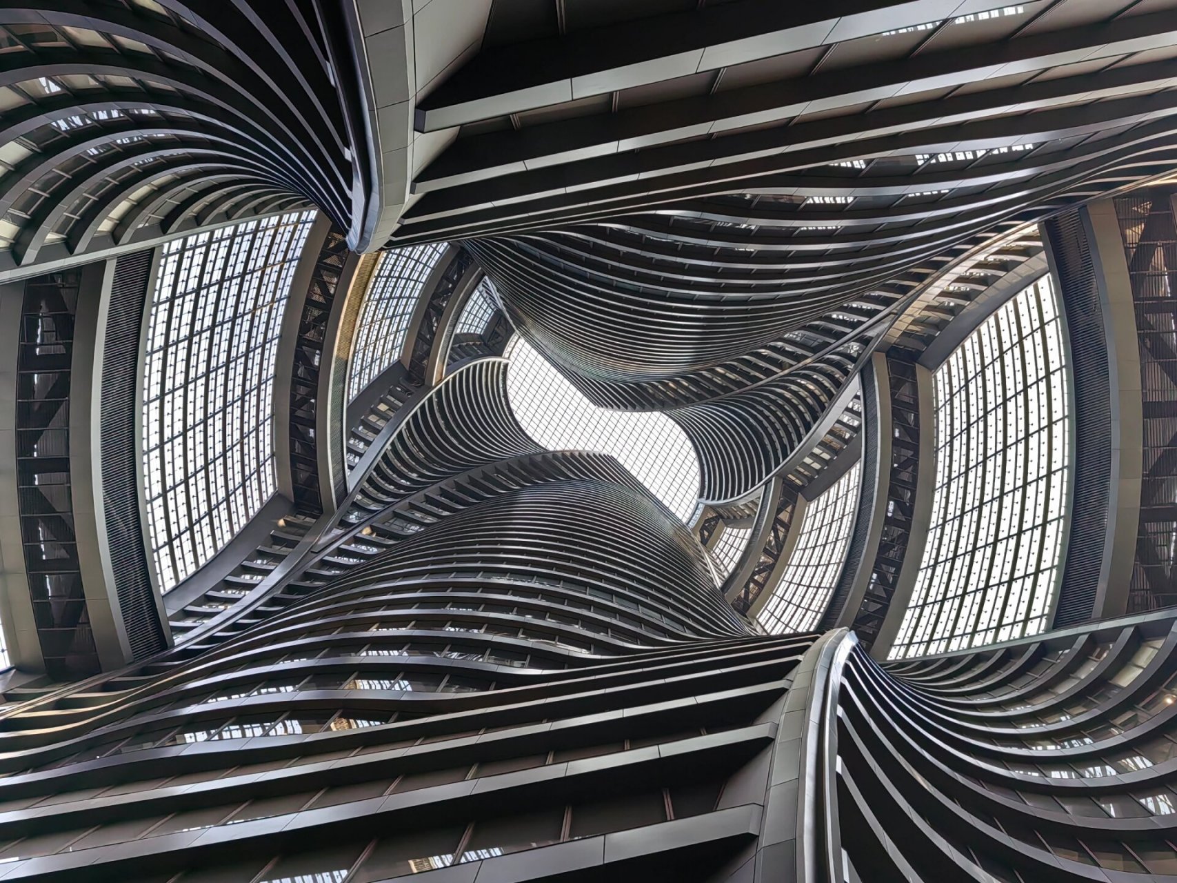 北京丽泽soho华为总部参观 这个建筑叫做丽泽soho,地铁站叫做丽泽商务