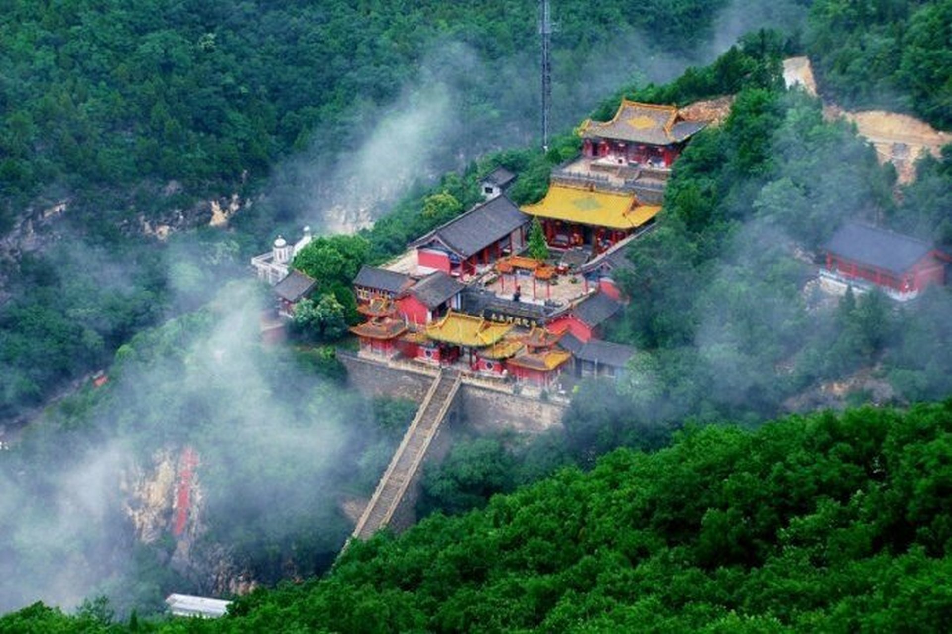 欢迎来到我的家乡最美风景区 仙堂山在山西省长治市襄垣县城北25公里