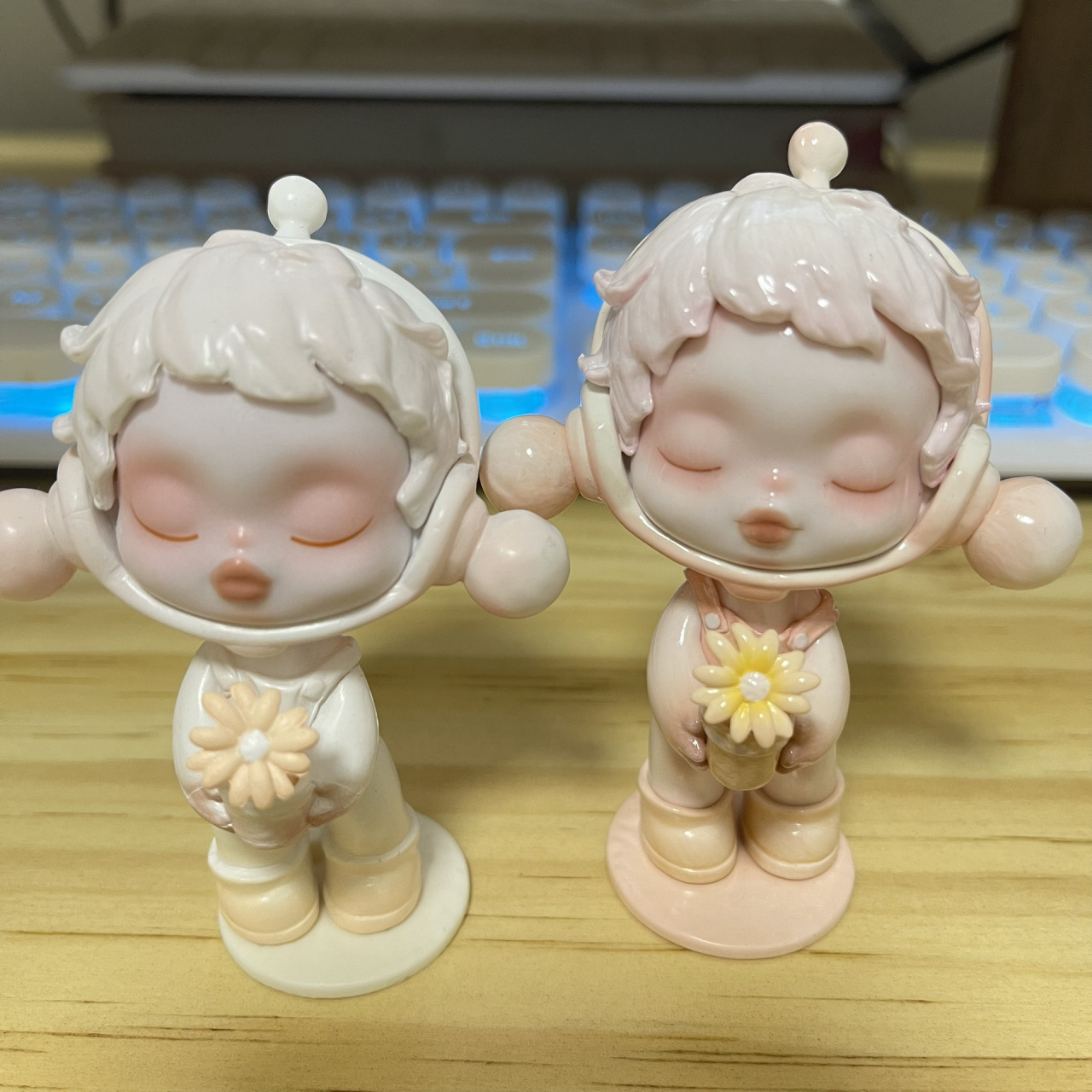 泡泡玛特温度系列之正版vs祖国版 这个月才入坑泡泡玛特,特别喜欢温度