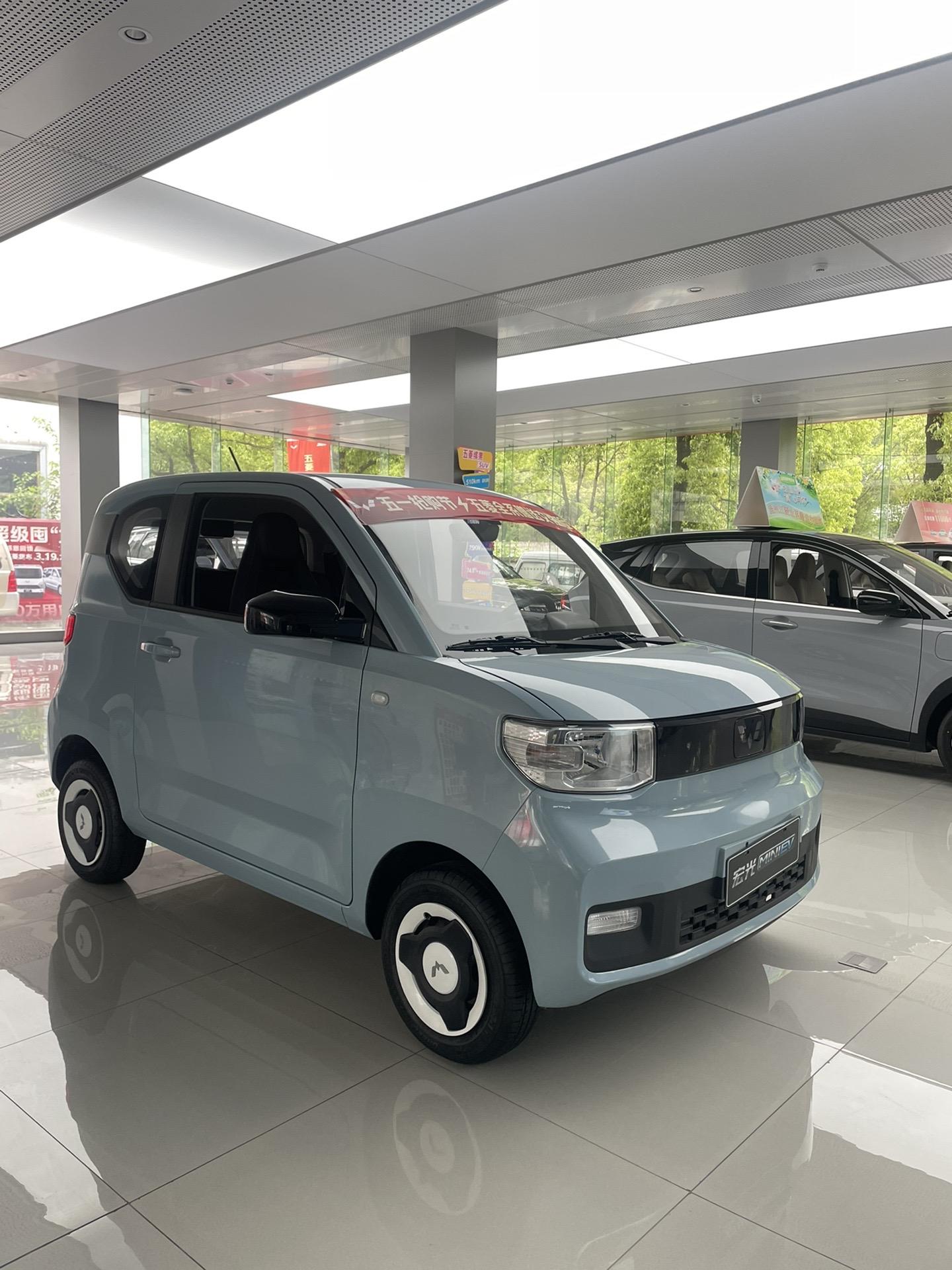 五菱mini298万接送孩子上下学代步车 好车不贵经济实惠