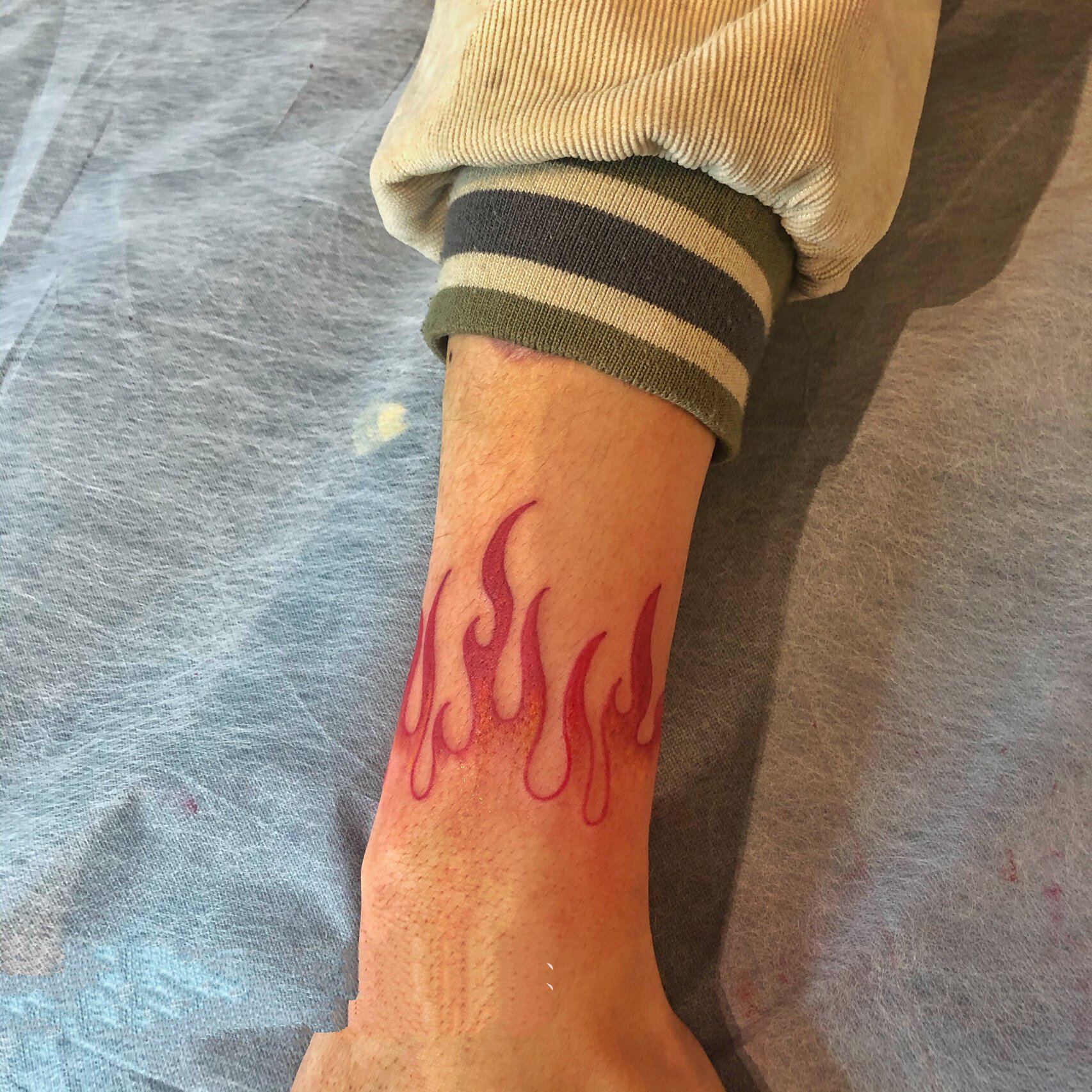 火焰纹身,手环纹身