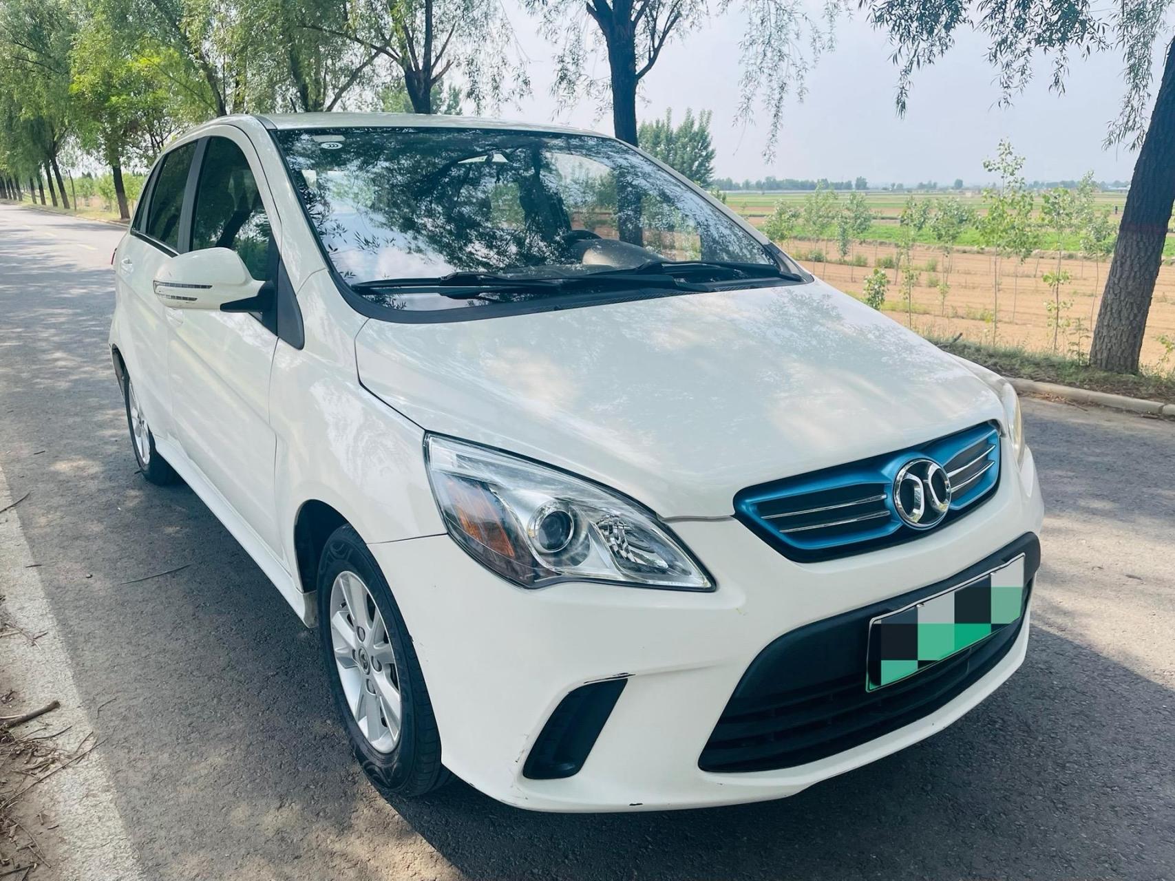 北汽新能源ev160,纯电续航160公里,提速小飞机,旋钮换挡,用车成本一