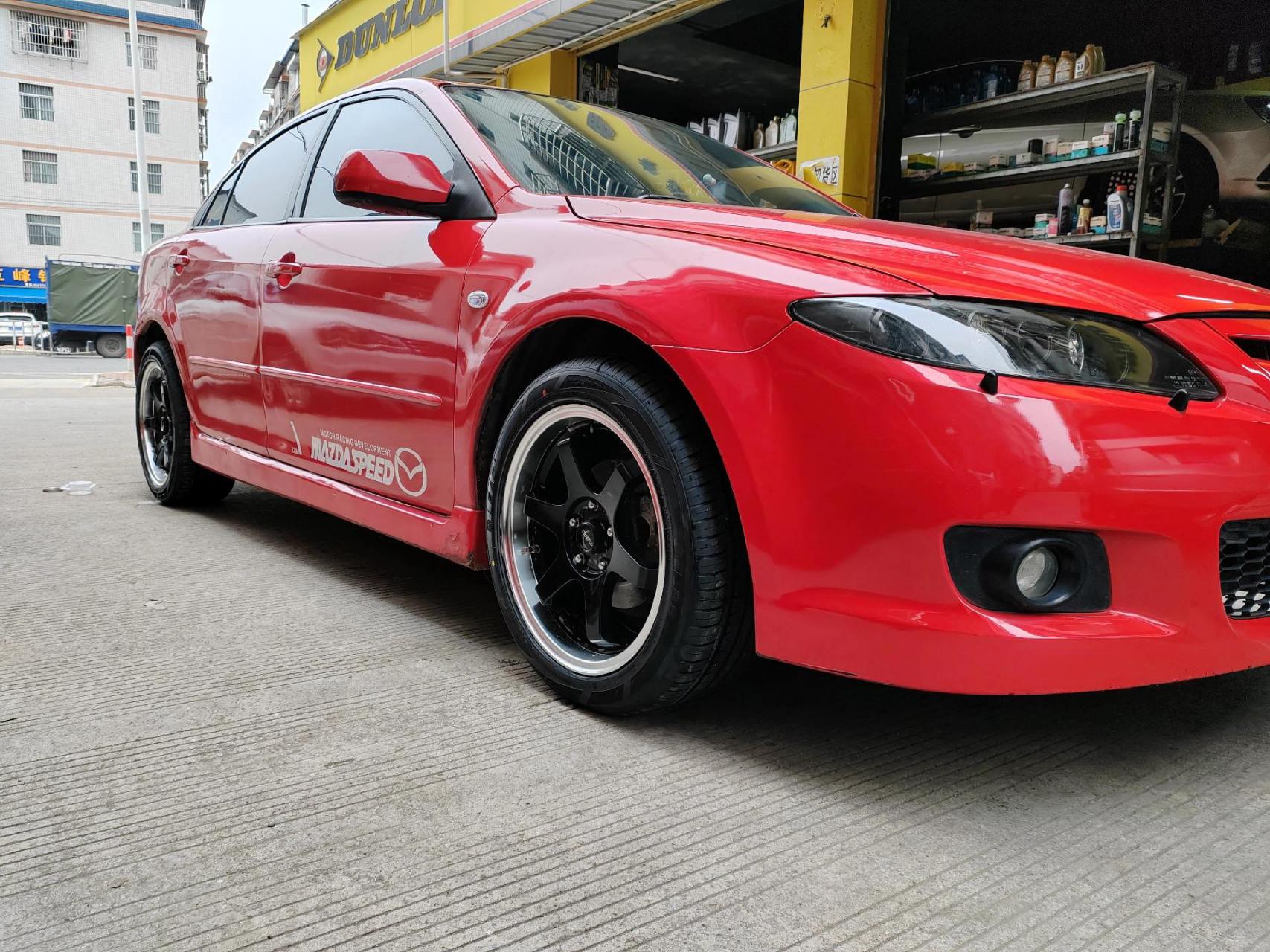 马六轿跑16寸升级17寸轮毂最美案例