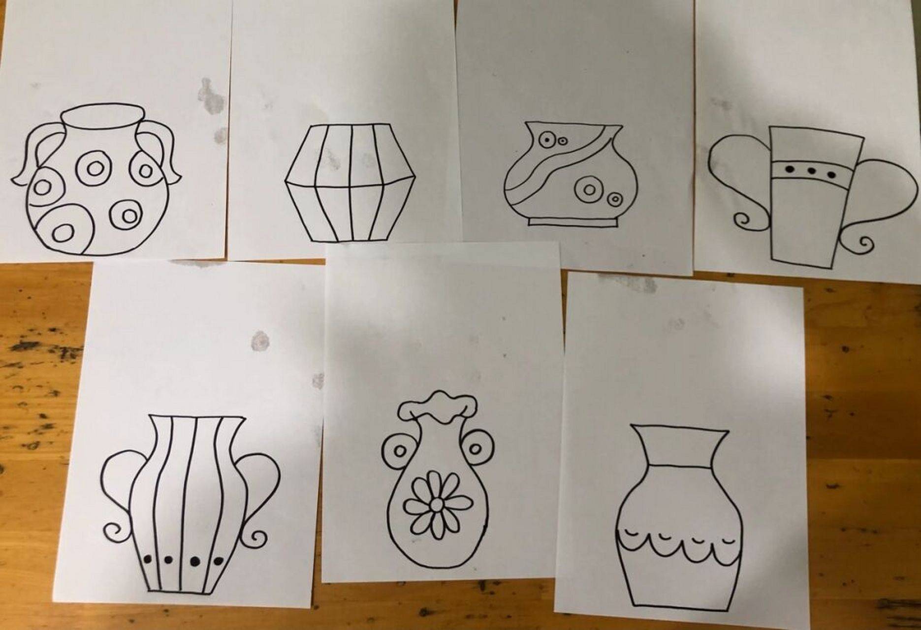 不同花瓶简笔画儿童图片