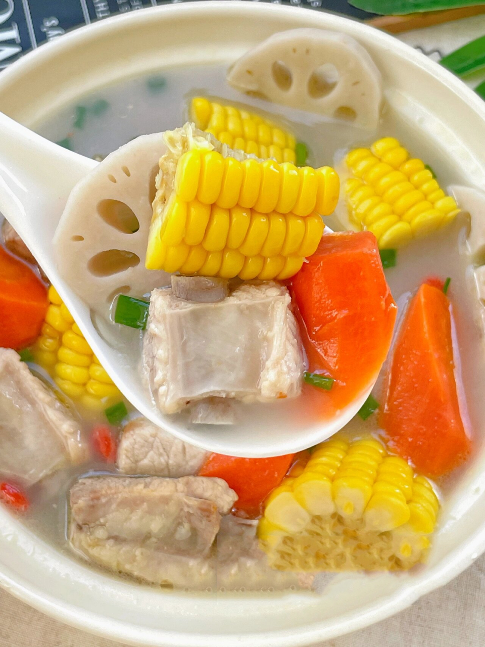 营养滋补又好喝的玉米莲藕排骨汤7515汤鲜味美 96哈喽～大家好