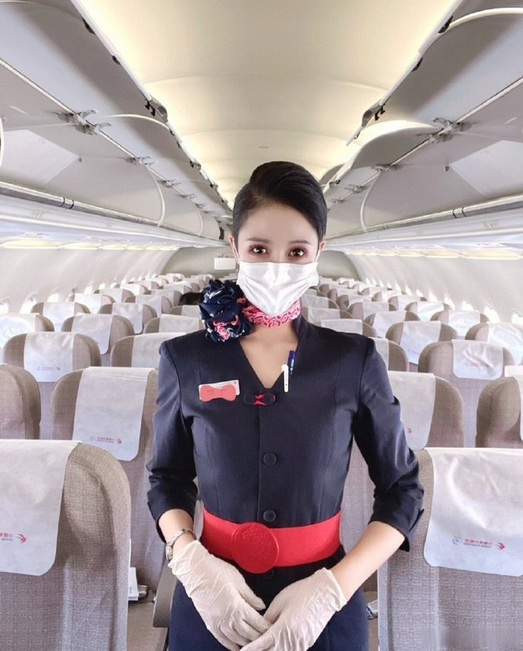 东航在飞biu特否空乘 /天津