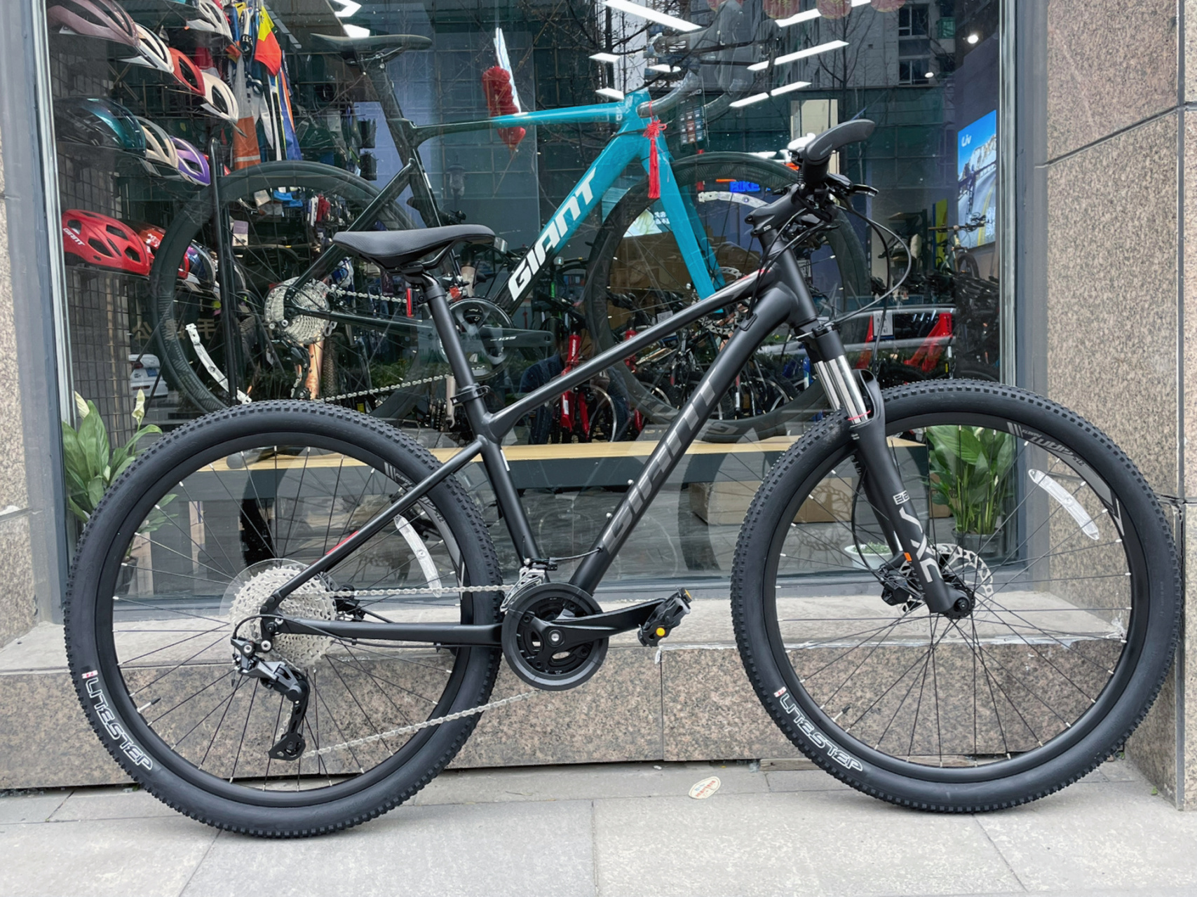 型号:giant atx 860 配置:giant 27.