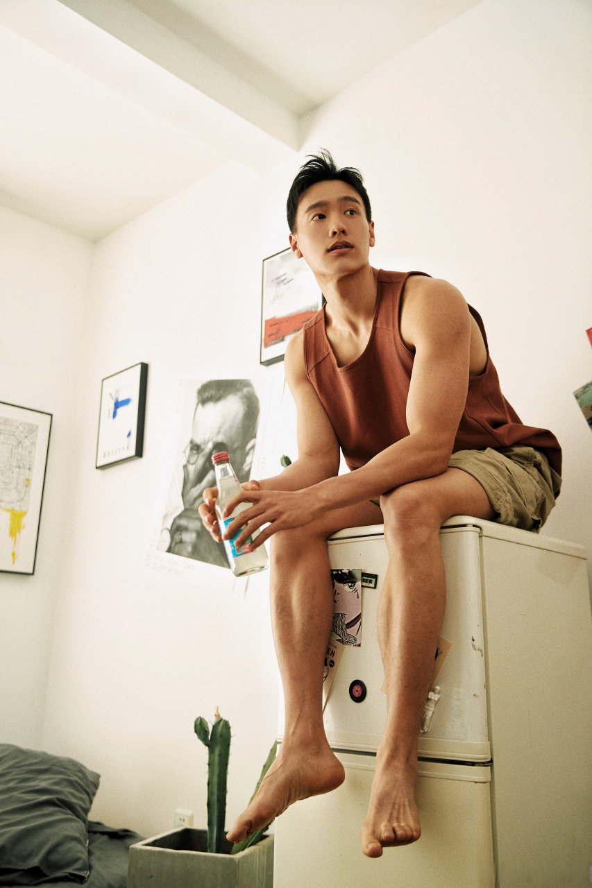 热血励志电影《长空之王》正在全国热映中,和翟宇佳在大荧幕相见吧