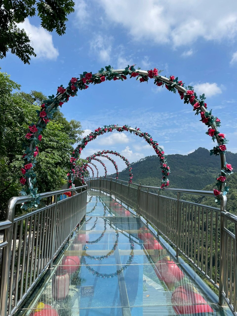 美石峰乐园| 既可耍水还可泡温泉玩耍的地方 96 从主城开车20分钟